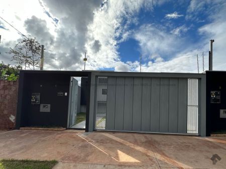 Casa-Térrea em Rita Vieira