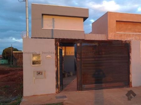 Casa-Térrea em Nova Campo Grande