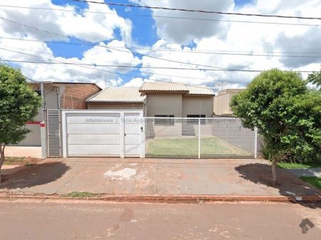 Casa-Térrea em Centro