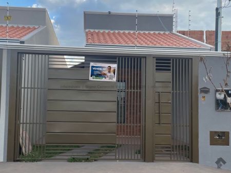 Casa-Térrea em Vila Nasser