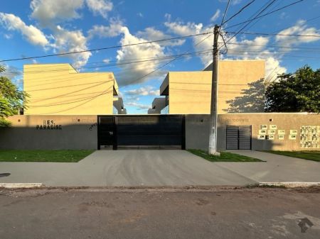 Sobrado-Condomínio em Vila Donária