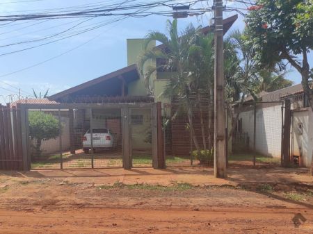 Casa-Térrea em Vila Vilas Boas