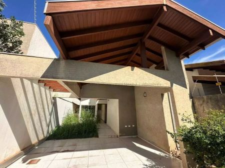 Casa-Térrea em Rita Vieira