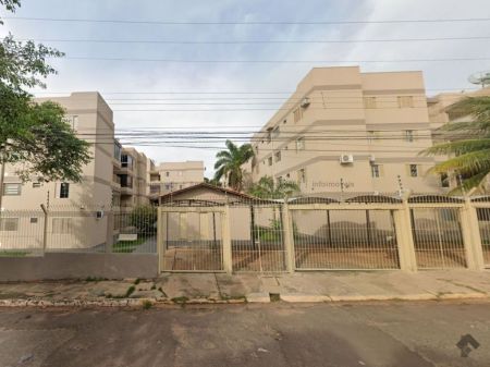 Apartamento em Guanandi