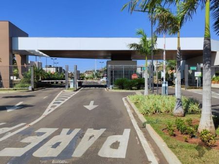 Terreno-Condomínio em Residencial Alphaville II