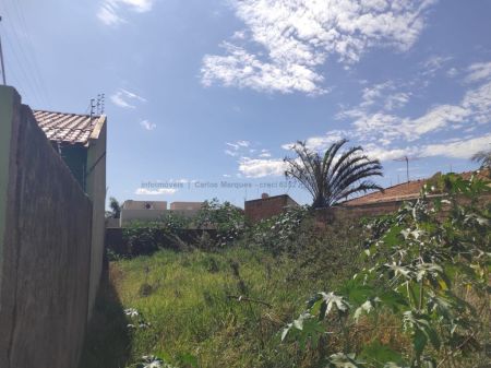 Terreno em Jardim das Nações