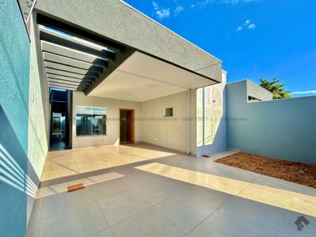 Casa-Térrea em Rita Vieira