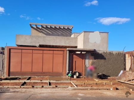 Casa-Térrea em Vila Vilas Boas
