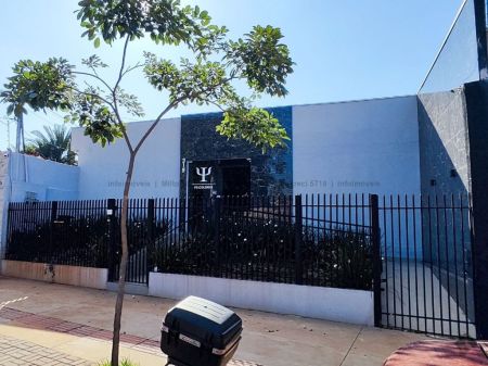 Sala / Salão / Loja em Centro