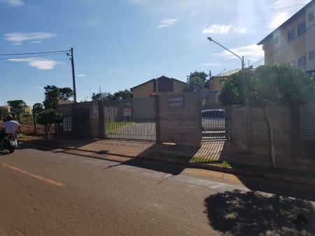 Apartamento em Vila Carlota