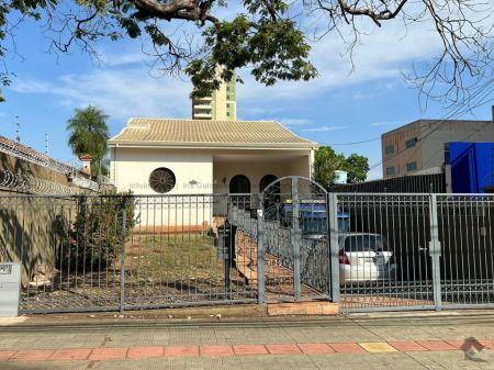Sobrado em Centro