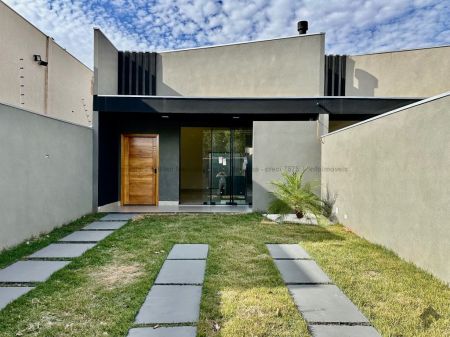 Casa-Térrea em Vila Nasser