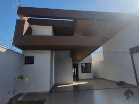 Casa-Térrea em Rita Vieira