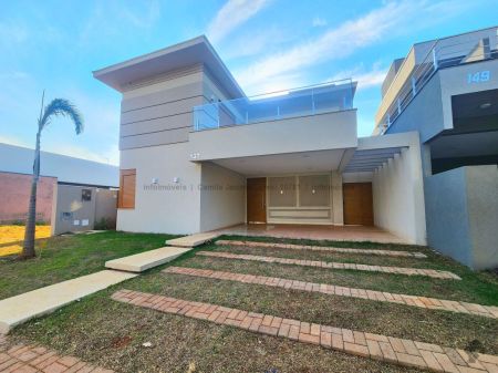 Sobrado-Condomínio em Residencial Alphaville III