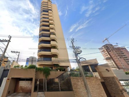 Apto. Cobertura / Duplex em Centro