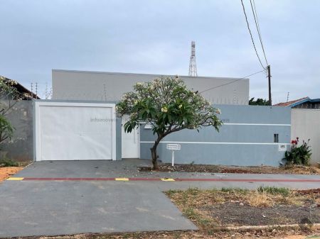 Casa-Térrea em Coronel Antonino