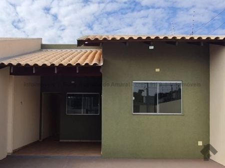 Casa-Térrea em Jardim Columbia