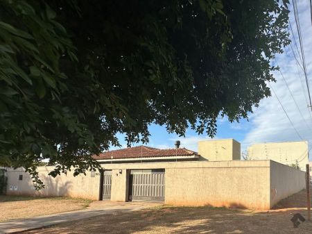 Casa-Térrea em Flamboyant
