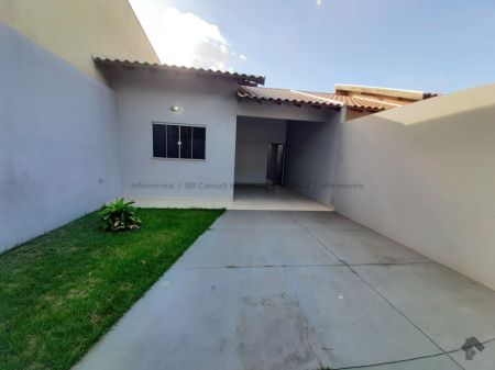Casa-Térrea em Rita Vieira