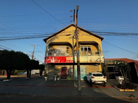 Casa Comercial em Jardim Panamá