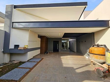 Casa-Térrea em Rita Vieira
