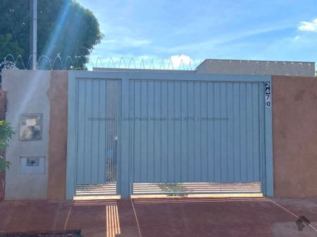 Casa-Térrea em Aero Rancho