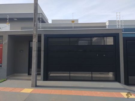 Casa-Térrea em Loteamento Água Limpa Park