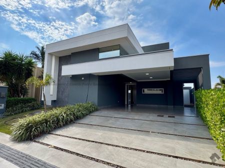 Casa-Térrea-Condomínio em Pq. Residencial Damha III