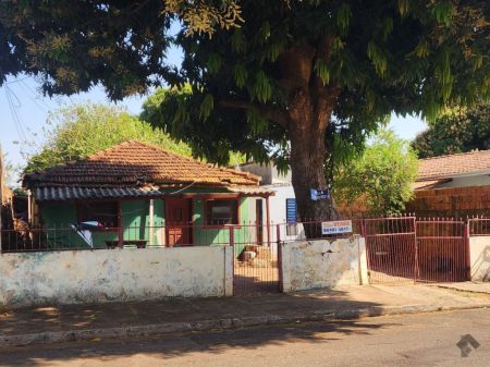 Casa-Térrea em Vila Palmira