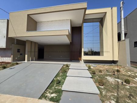 Casa-Térrea-Condomínio em Residencial Porto Royale