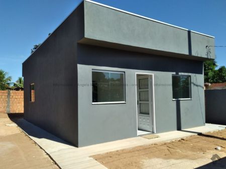 Casa-Térrea em Vila Bela