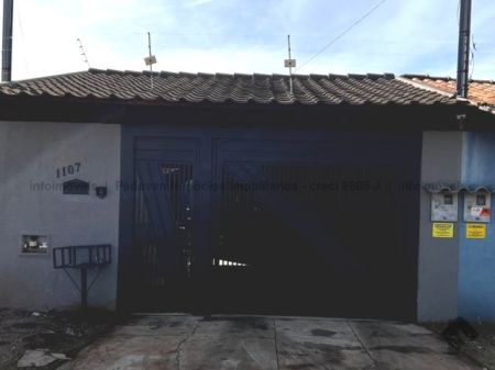 Casa-Térrea em Aero Rancho