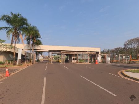 Terreno-Condomínio em Residencial Alphaville III