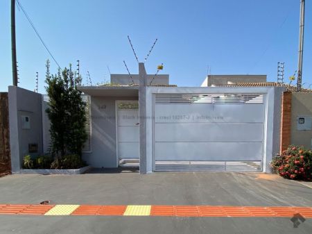 Casa-Térrea em Rita Vieira