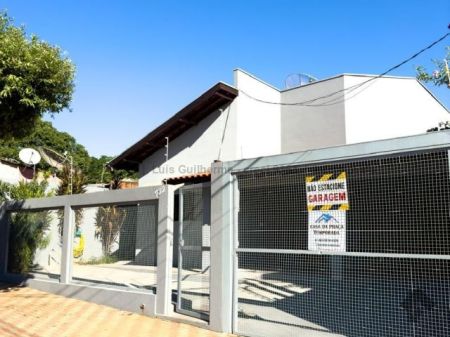 Casa-Térrea em Centro