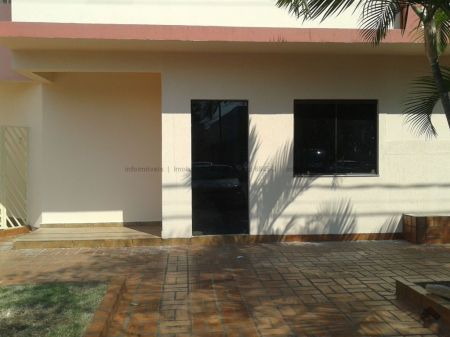 Sala / Salão / Loja em Centro