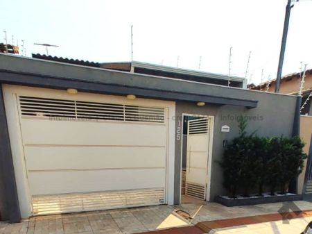 Casa-Térrea em Jardim Seminário
