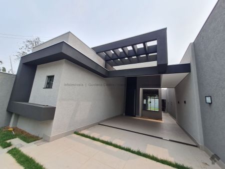 Casa-Térrea em Rita Vieira