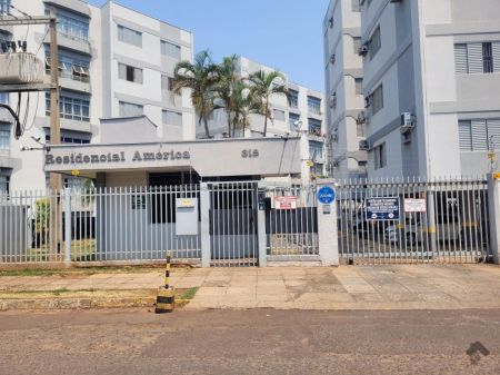 Apartamento em Vila Carvalho