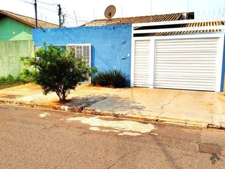 Casa Comercial em Vila Anahy
