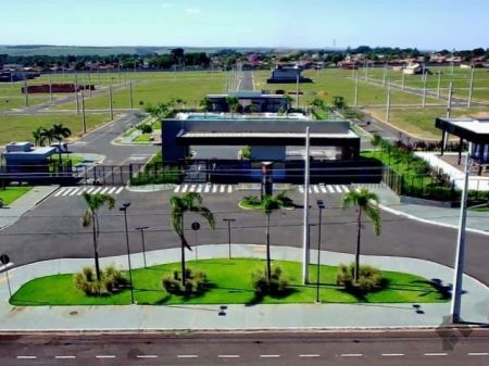 Terreno-Condomínio em Loteamento Reserva Santa Inês