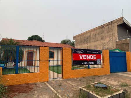 Casa-Térrea em Vila Gomes