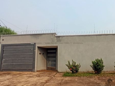 Casa-Térrea em Caiçara