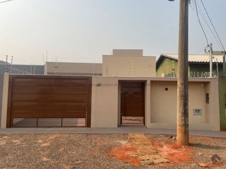 Casa-Térrea em Vila Nasser