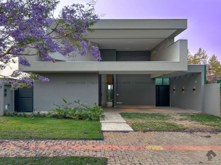Casa-Térrea-Condomínio em Residencial Alphaville III