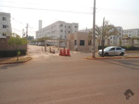 Apartamento em Pioneiros
