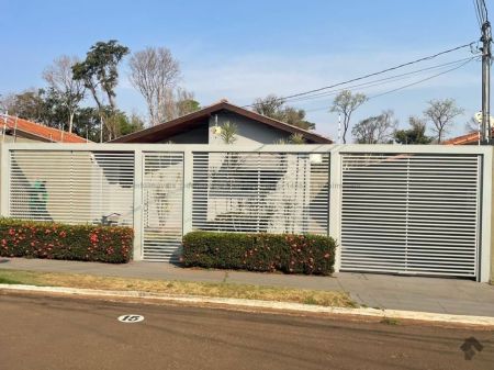 Casa-Térrea-Condomínio em Rita Vieira
