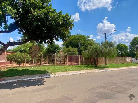 Casa-Térrea em Jardim Tarumã