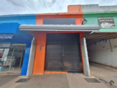 Sala / Salão / Loja em Centro