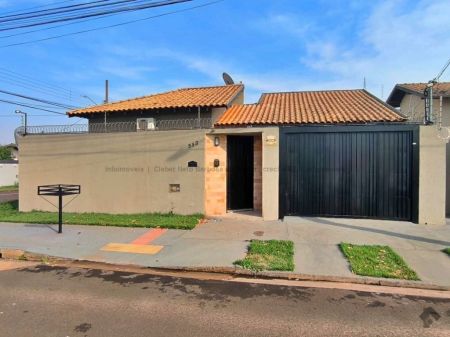 Casa-Térrea em Rita Vieira